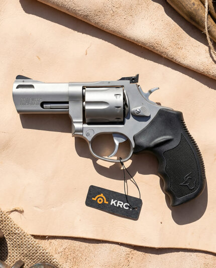 REVOLVER TAURUS 832 TRACKER .38