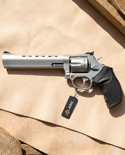 REVOLVER TAURUS 832 TRACKER .38